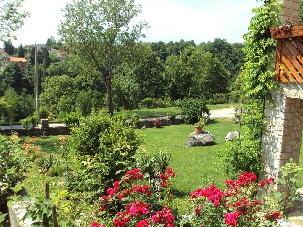 Guest House Nena Rastoke Slunj Exterior foto