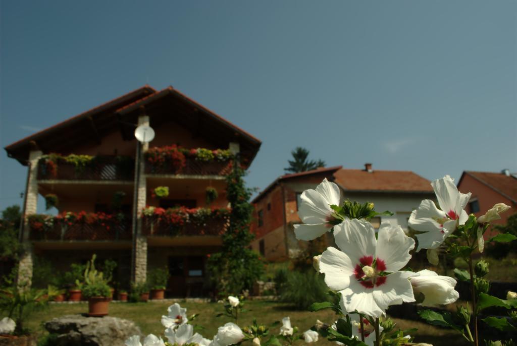Guest House Nena Rastoke Slunj Exterior foto
